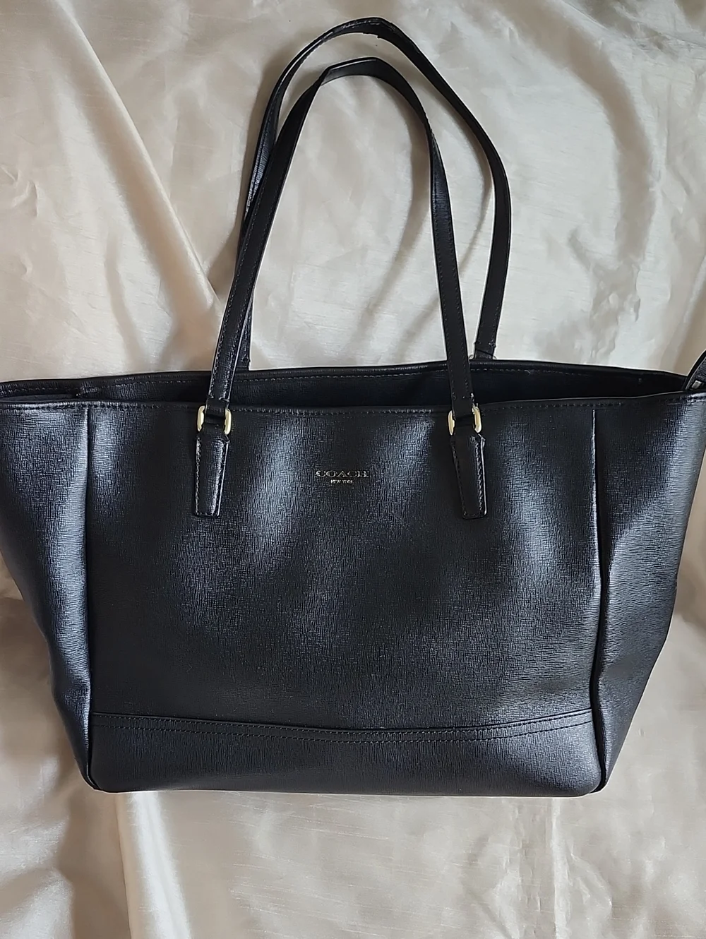 Coach Good Cond. Large Black Leather Zip Top Tote W/Gold-Tone Logo, $95